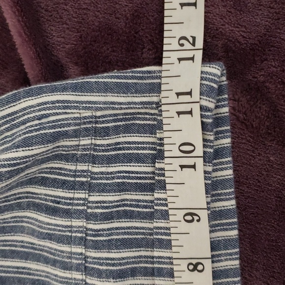 Aeropostale.NWT. Blue & White Striped Shorts; Elastic Waist; Pockets Size XS - Picture 9 of 14